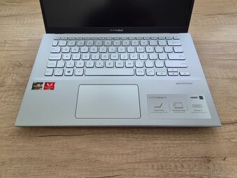 Asus Vivobook 14 /AMD Ryzen 3-3200U/8GB RAM/FHD/256GB SSD/Ba - 3