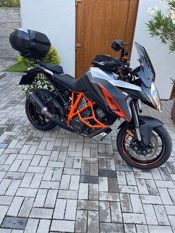 KTM 1290 Super Duke GT - 3