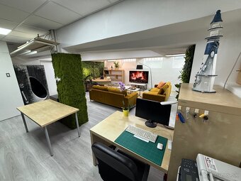 60m2 zariadeny priestor s parkovanim v centre mesta - 3