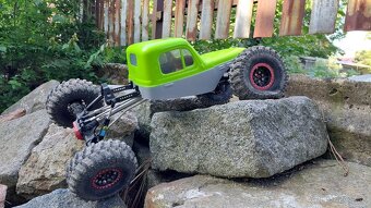Poizd T3V1 RC crawler - 3