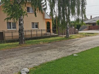42014-Dražba rodinného domu s dvoma bytovými jednotkami - 3
