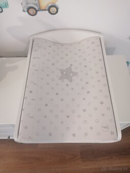 Prebaľovací pult Tosia na komodu s podložkou - 3