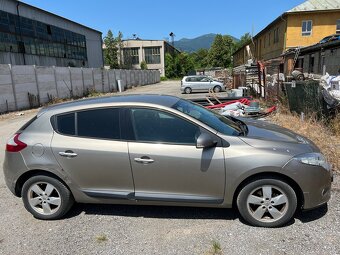 Renault megane 2009 manuál - 3