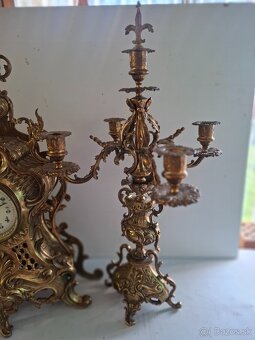 Predám funkčné starožitné mechanicke krbové mosadzné hodiny - 3