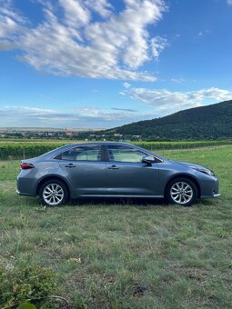 Toyota Corolla sedan 1.5 Style 2022 - 3