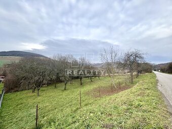 EXKLUZÍVNE NA PREDAJ ROVINATÝ STAVEBNÝ POZEMOK (752 m2),... - 3