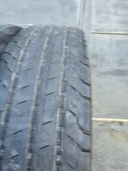 225/75r16c continental - 3