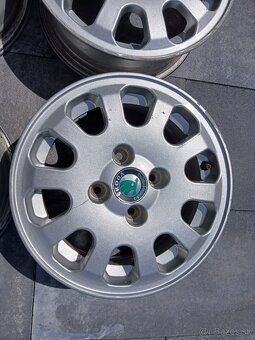 Felicia mystery 4x100 r13 - 3