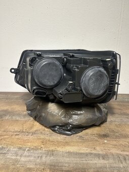 Pravý predný svetlomet Volkswagen T5 2003-2015 - 3