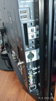 Predám tv Panasonic 42" - 3