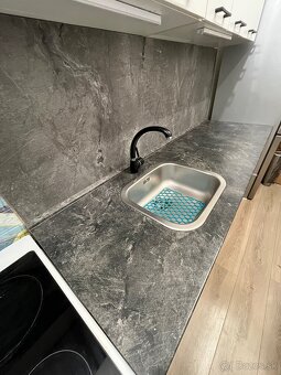 Kuchynská linka - 3