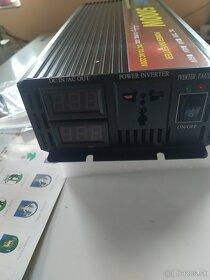 Menic napatia 12V / 230v - 3