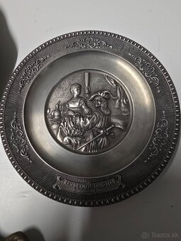 Starožitné taniere a popolnik - 3