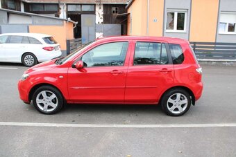 Mazda2 1.3i typ  DY červena farba po facelifte, - 3