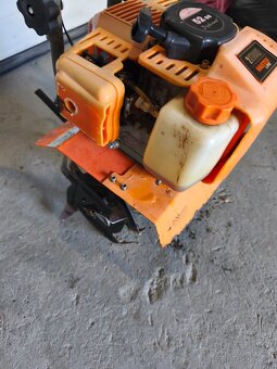 Malý motorový rotavator Daewoo - 3