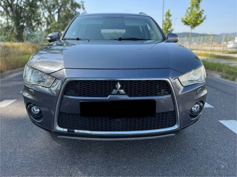 Mitsubishi Outlander 2.0D 7-miest 103KW 4x4 - 3