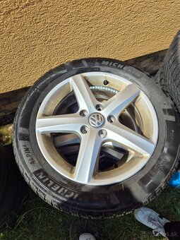 Predám ORIGINÁL HLINIKOVÉ DISKY VW 16 - 5x112 + ZIMNÉ GUMY - 3