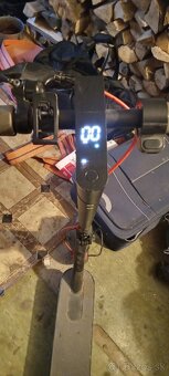 Elektrokolobežku. - 3