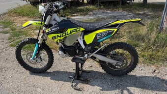 Husqvarna TE 250 - 3
