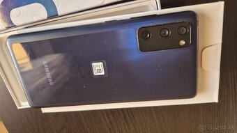 Samsung Galaxy S20 FE - 3