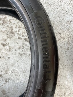 255/35 R21 - 3