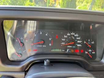 predám Jeep Wrangler r.v. 2004/87kW/2464cm3 - 3