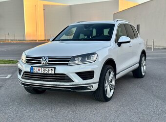 VW Touareg 3.0 TDI V6 221 kW R-Line – vzduch, Webasto, pano - 3