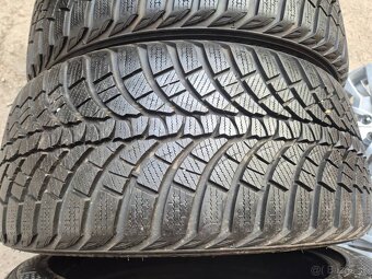 245/40 r19 zimné 4 ks KUMHO dezén 8,5 - 8,1 mm - 3