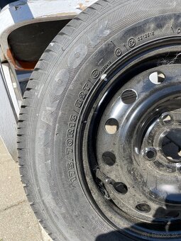 Predám 4xgumy s elektrónmi + rezerva 175/70 R13 82T - 3