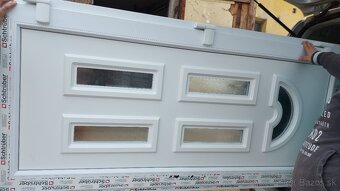 vchodove plastove dvere - 3
