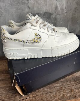 Tenisky Nike Air Force 1 Pixel SE - 3