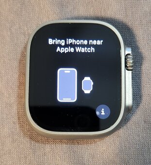 Apple Watch Ultra 2 Natural Titanium Milanese Loop - 3