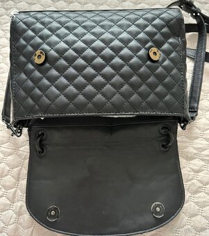 Guess kabelka - 3