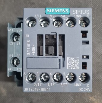 Predám stykače Siemens 3-pol s pomocnými kontaktami - 3