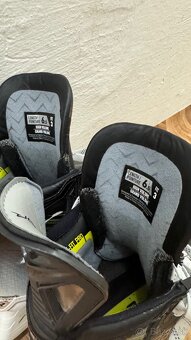 Bauer korčule CCM HYPERLITE 2 veľkosť 6.5 FIT3 - 3