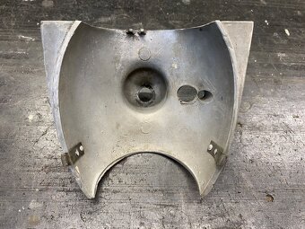 Jawa 250 Perak - kryt karburatoru - 3