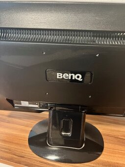 Predam 20 palcový monitor Benq - 3