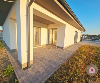 SAMOSTATNE STOJACÍ BUNGALOV- 108m2 + krytá terasa 12m2, POZE - 3