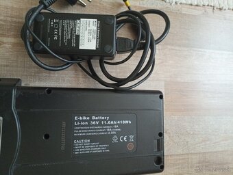 Predám málo používanú aku batériu k elektrobicyk - 3