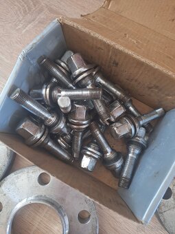 Podlozky na auto , rozsirovacie - 3