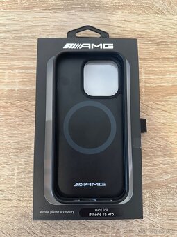 Kryt Iphone 15PRO AMG Carbon Effect - 3