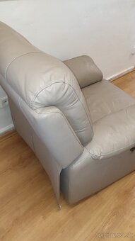 Polohovateľné kreslo Lucy - 3