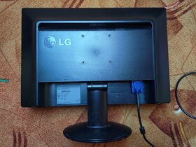 LCD monitor LG Flatron W1934S-SN - 3
