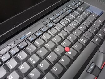 Lenovo thinkpad T520 ,Intel® Core™i5 , 8gb ram ,250gb ssd - 3