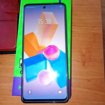 Predám mobilný telefón Infinix Hot 40 Pro 8 GB / 256 GB - 3