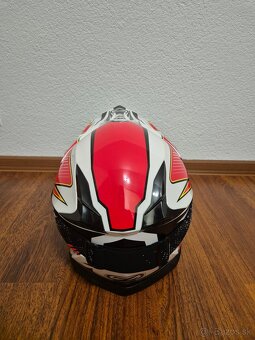 Predám motocrossovú prilbu - 3