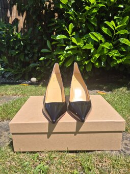 Louboutin So Kate - 3