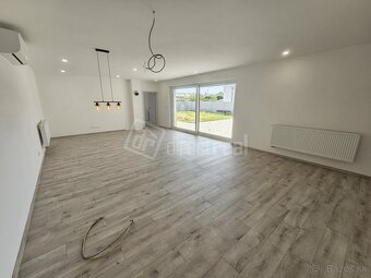 Moderná 5 izbová novostavba s pozemkom 576 m2 a parkova… - 3
