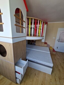 🏰 Detská rozťahovacia POSTEĽ "KRÁĽOVSKÝ HRAD MAXI" s vežič - 3