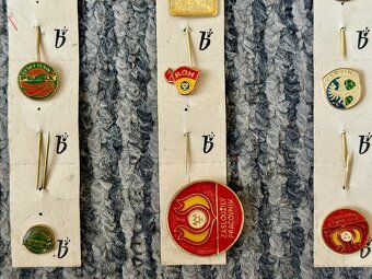 Odznaky a plaketa socializmus - rôzne - 16ks - 3